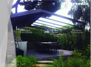 12015059_1044719355551740_2331877065231434306_o-300x223